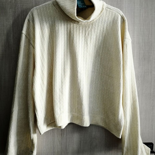 Nidodileda sweater new, size L/XL, beige