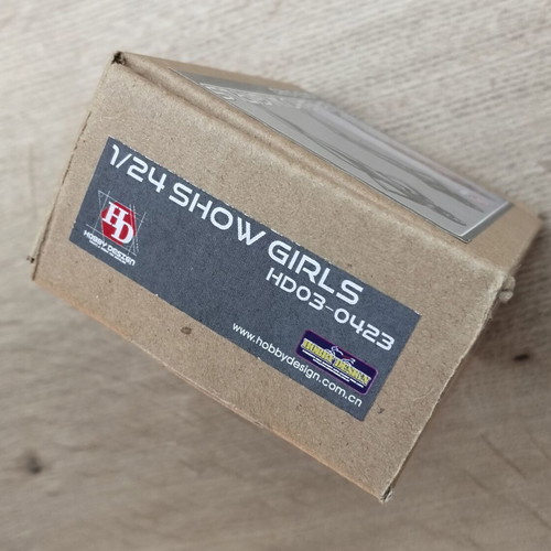 Hobby Design Show Girl 1/24 scale model figure kit