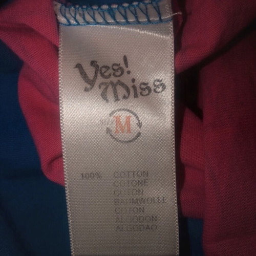 Yes Miss multicolor blouse dress used, different colors front and back