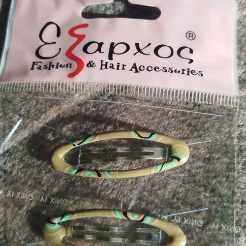 Hair clips new, pack of 8 green
