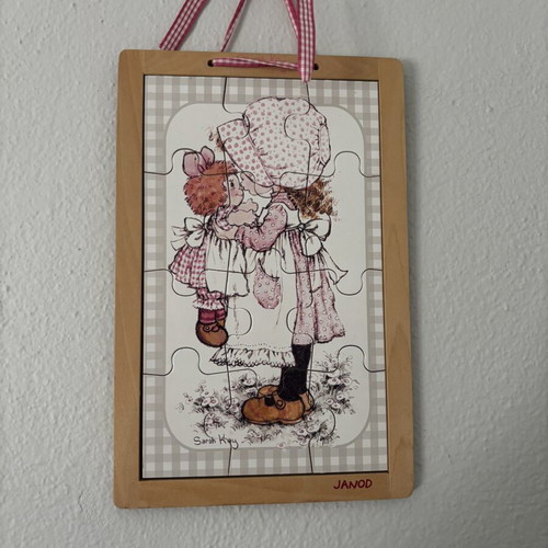 Decorative frame like new for children's room