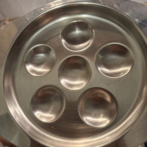 Escargot set with 6 plates, tongs & forks like new