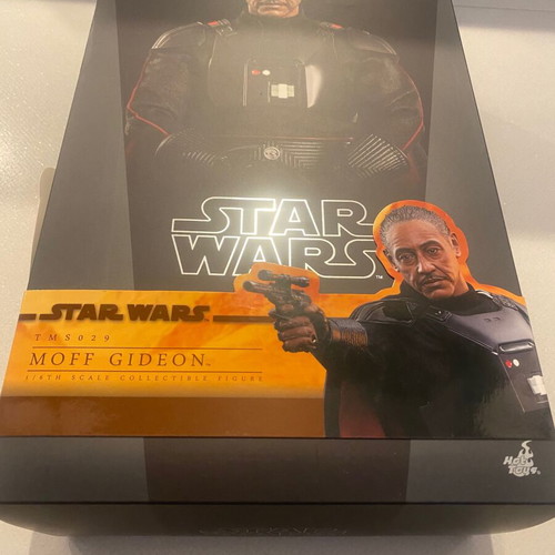 Star Wars Mandalorian Moff Gideon Hot Toys 1/6 figure