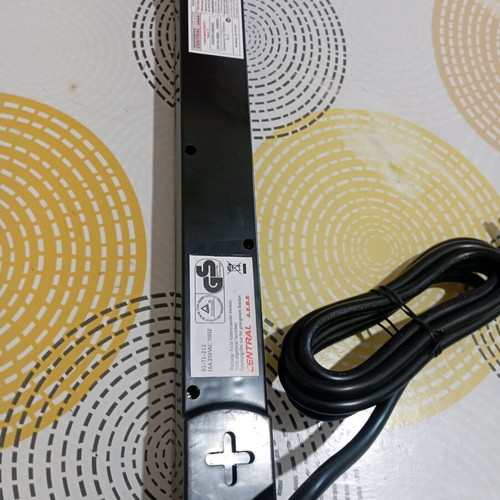 Central power strip 8 sockets Schuko with grounding pin and 2m cable new