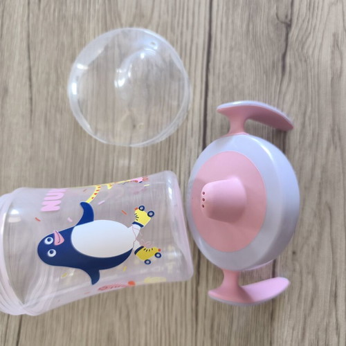 Nuk water cup like new, 230ml, 6+ months