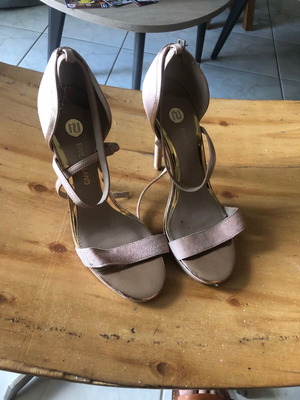 River Island women's shoes used, beige, size 40, sandals platforms