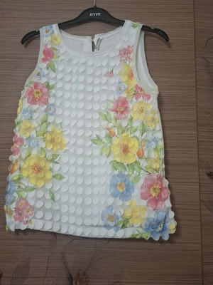Mayoral sleeveless blouse used, colorful floral design, size 158 cm, age 14
