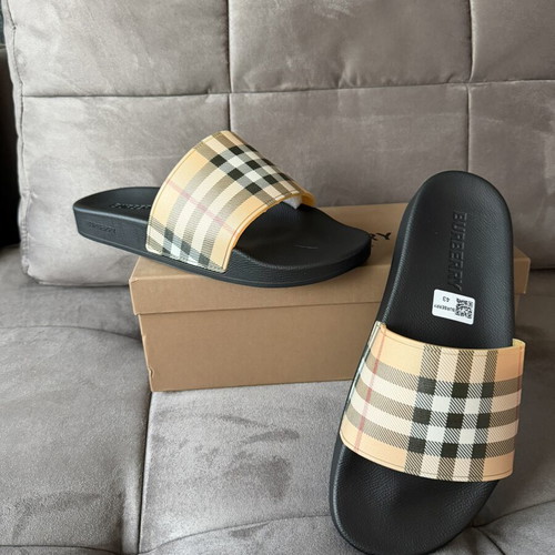 Burberry men slippers new, beige and black, sizes 43-45