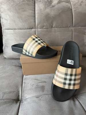 Burberry men slippers new, beige and black, sizes 43-45