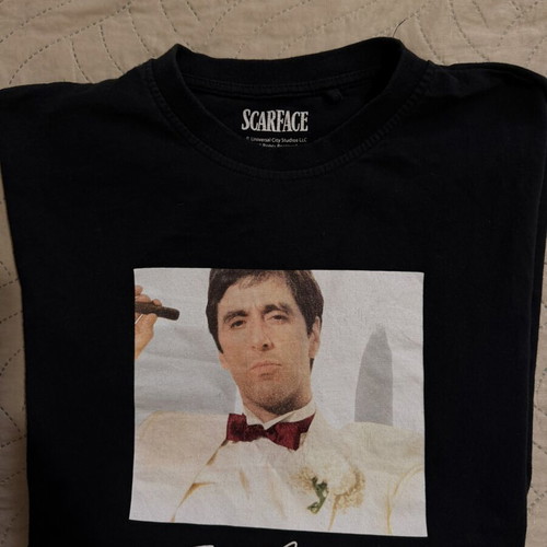 Scarface T-shirt size S like new