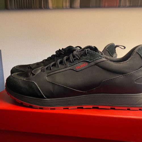 Hugo Boss Icelin Runn sneakers size 43, black-red, like new