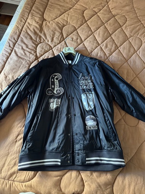 Nike jacket black size XL like new