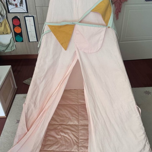 Little Dutch children's teepee play tent like new, pink with mattress