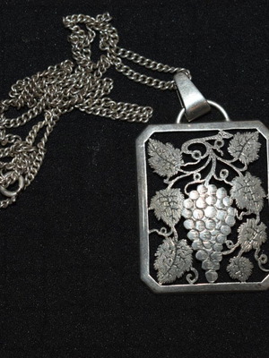 Vintage silver necklace used