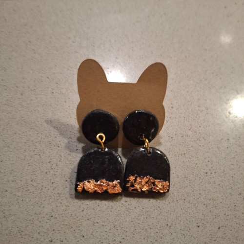 Handmade earrings from polymer clay, black and gold