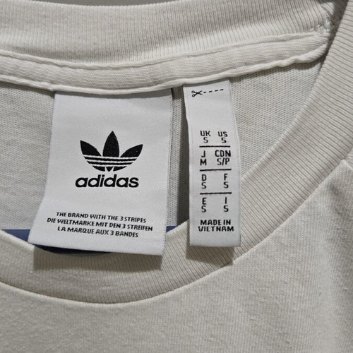 Adidas tshirt men's size S, like new, white with small defect