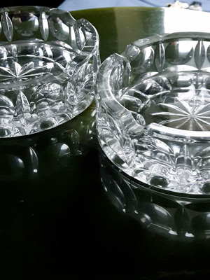Crystal ashtrays used, pack of 2, vintage for living room