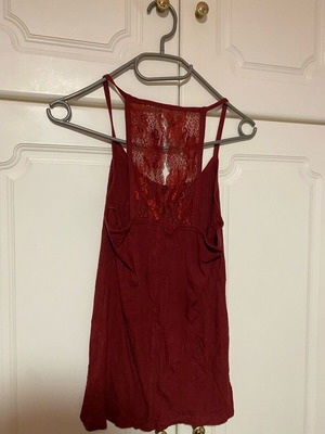 Burgundy Pink Woman top with elegant lace back like new