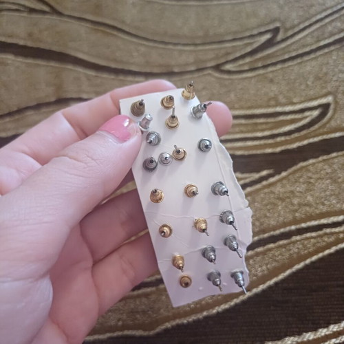 Various earrings new