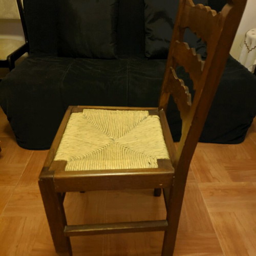 Cafe-style chair in very good condition