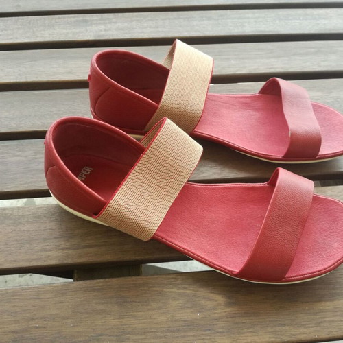 Camper leather shoes size 39 like new, red