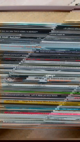 Πακέτο 23 CD προσφορά μόνο 15 ευρώ
