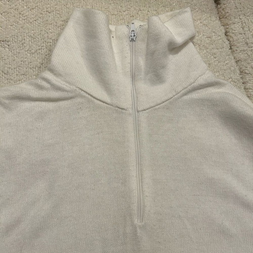 Turtleneck T-Shirt like new, size M, white