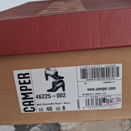 Camper leather ankle boots like new, black