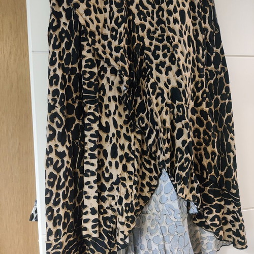 Leopard wrap skirt like new, black and beige