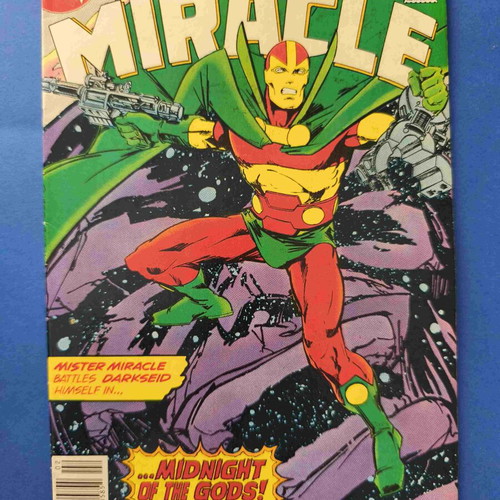 Mister Miracle 22 comic book used, English