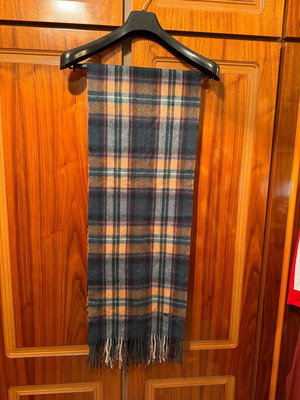 Manetti scarf like new with multicolor checkered pattern