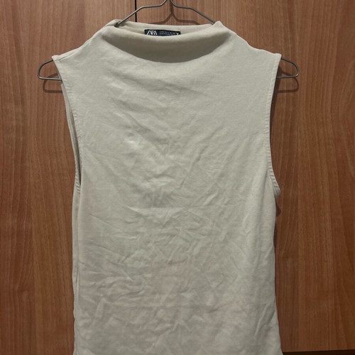 Zara turtleneck shirt size Large like new, beige