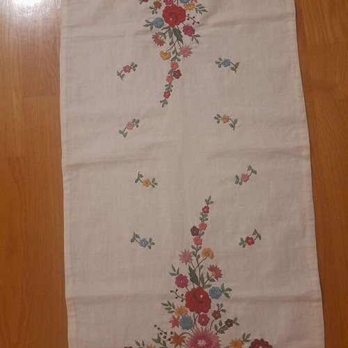 Handmade Semen table runner like new 100×40