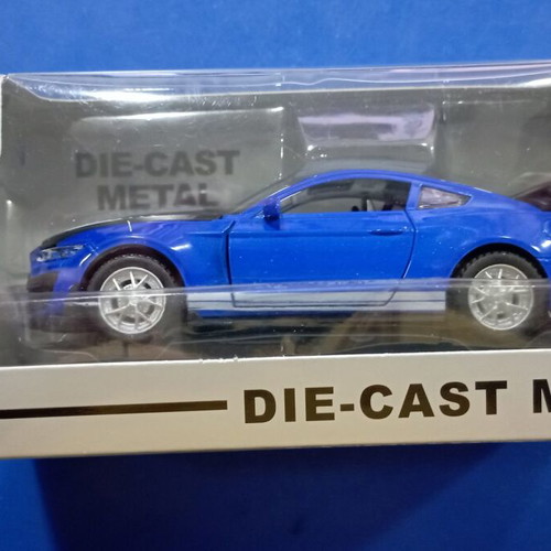 Metal Mustang pull back toy car new 1/36 scale