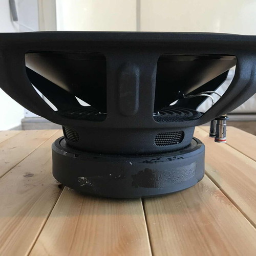 Magnat 12x8 inch car speakers like new, 4-way, 400W RMS