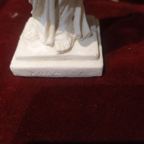Gypsum statue of woman with chlamys like new, height 25.5 cm