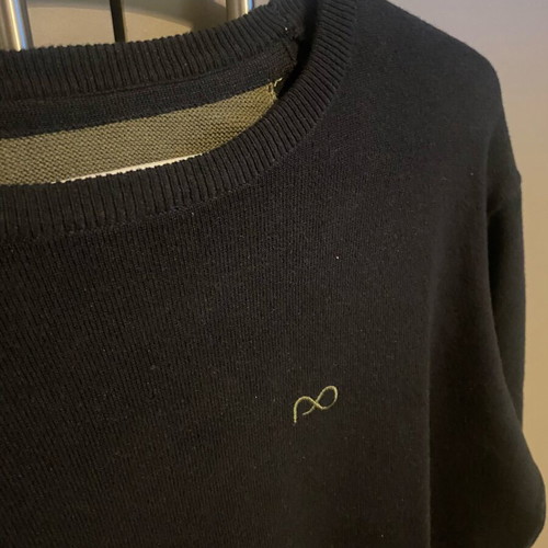 Prince Oliver sweater size M black like new