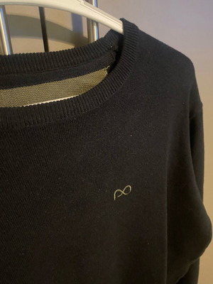 Prince Oliver sweater size M black like new