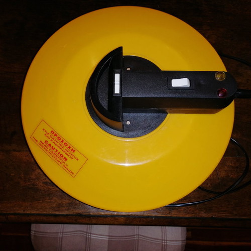 Electric room humidifier with indicator clock in excellent condition