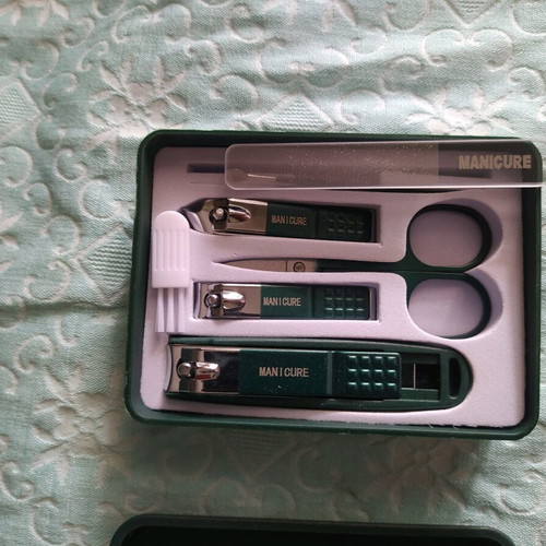 Manicure set like new