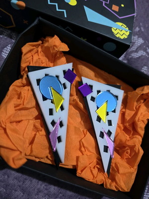 Funk da Queen earrings new, white and multicolored