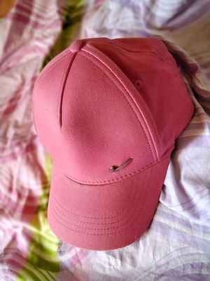 Hat pink used, adjustable size