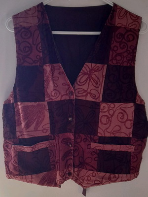 Vest used in various shades of brown, size M/L