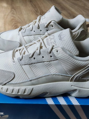 Adidas ZX 22 BOOST new, unworn, size 43 1/3, white