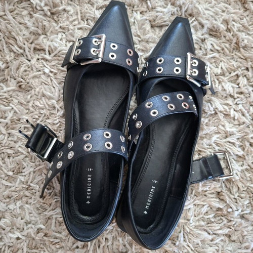 Medicine black ballerinas like new, size 41