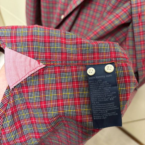 Tommy Hilfiger shirt XL like new, red multicolor