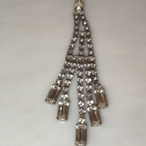 Chandelier earring used with rhinestones silver vintage