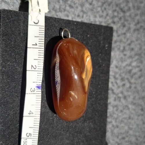 Carnelian Pendant 3.8cm like new, natural red agate stone