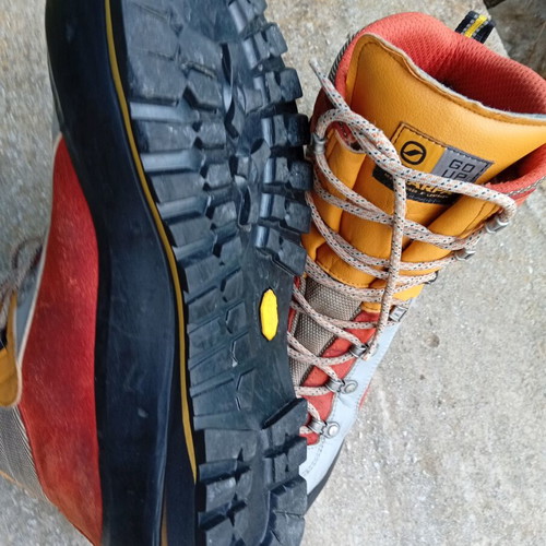 Scarpa Triolet GTX hiking boots used, beige and orange, size 46