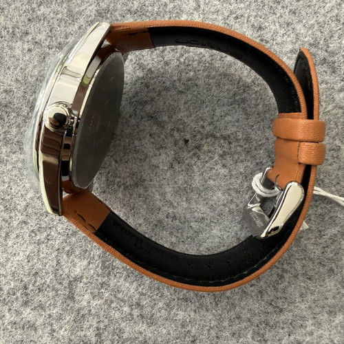 Lorus R3A61AX9 men's watch, chronograph, leather strap